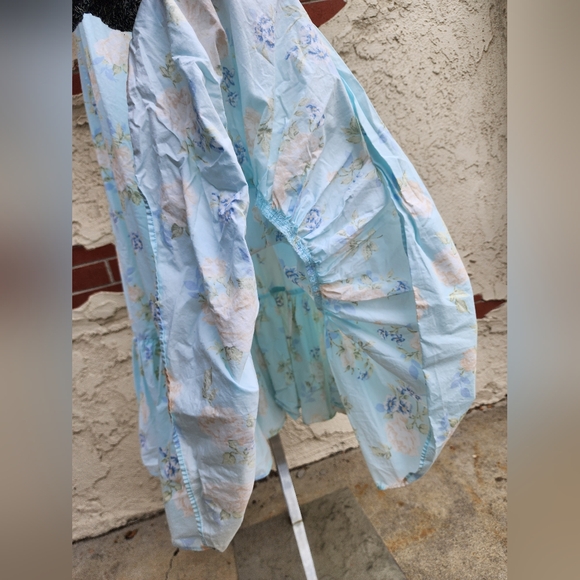 10 LoveShackFancy Estelle Floral Blue Puff Short Sleeve Midi Dress Target - Picture 11 of 16